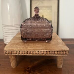 Indiana Glass Tiara Amethyst Honey Bee Covered Candy Dish